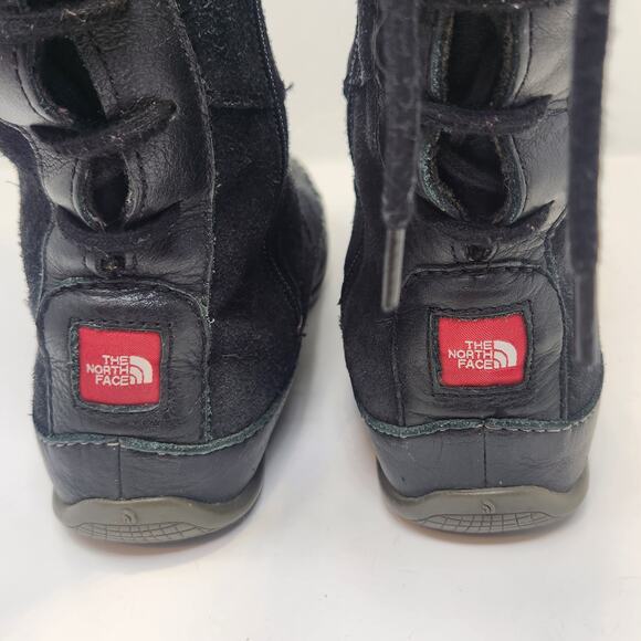 The North Face Janey Black Suede Moccasin Winter Boots Size 6 Faux Fur Lining - Picture 7 of 9